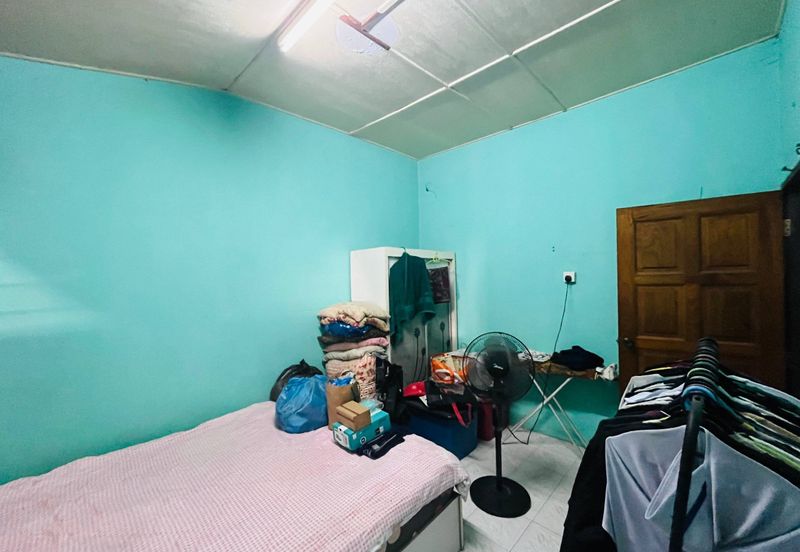 Single Storey Taman Bakti Sungai Manggis Banting Selangor 