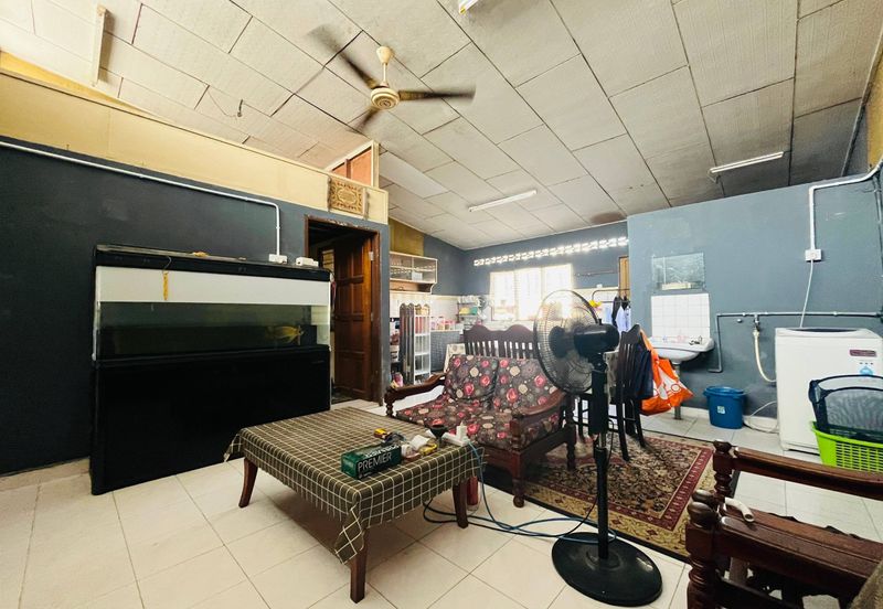 Single Storey Taman Bakti Sungai Manggis Banting Selangor 