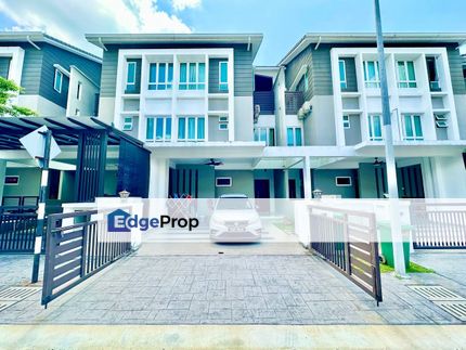 RENOVATED 3 Storey Terrace Tiara South Semenyih, Selangor, Semenyih