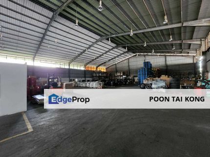 Subang usj warehouse with big land for rent, Selangor, Subang Jaya