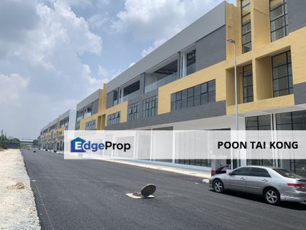 Ceiling height 50’ @ link factory in subang usj 1, Selangor, Subang