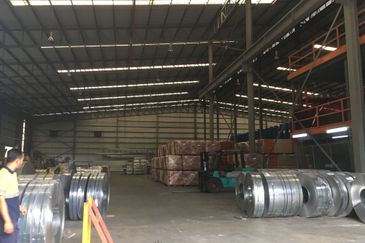 West Port, Pulau Indah