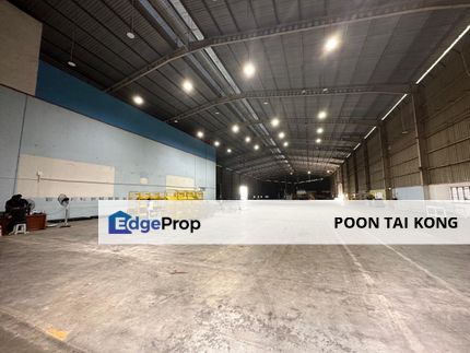 Subang usj warehouse for rent with loading bay and ceiling 40 ft, Selangor, Subang