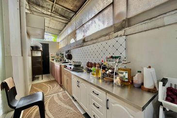 Bangi Lakehill Villas