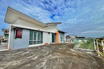 Bangi Lakehill Villas