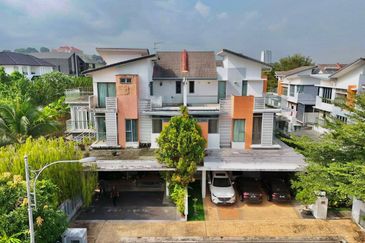 Bangi Lakehill Villas