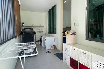 Lukisan @ Alam Impian