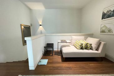 Lukisan @ Alam Impian