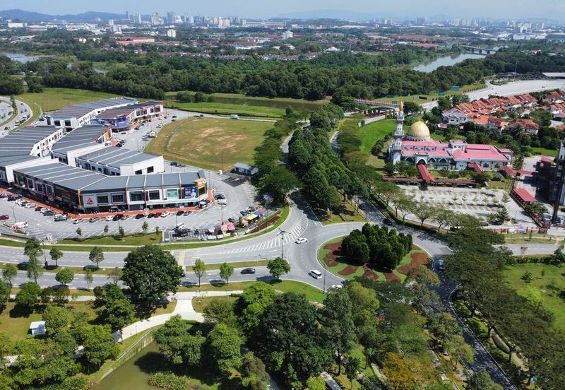 Lukisan @ Alam Impian