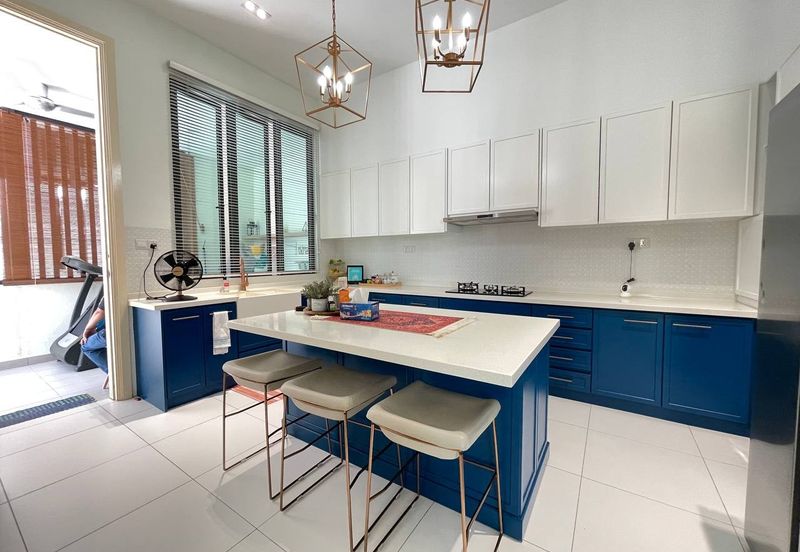 Lukisan @ Alam Impian