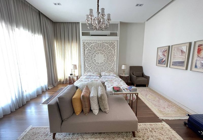 Lukisan @ Alam Impian