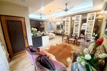 Astana Idaman, Desa Alam