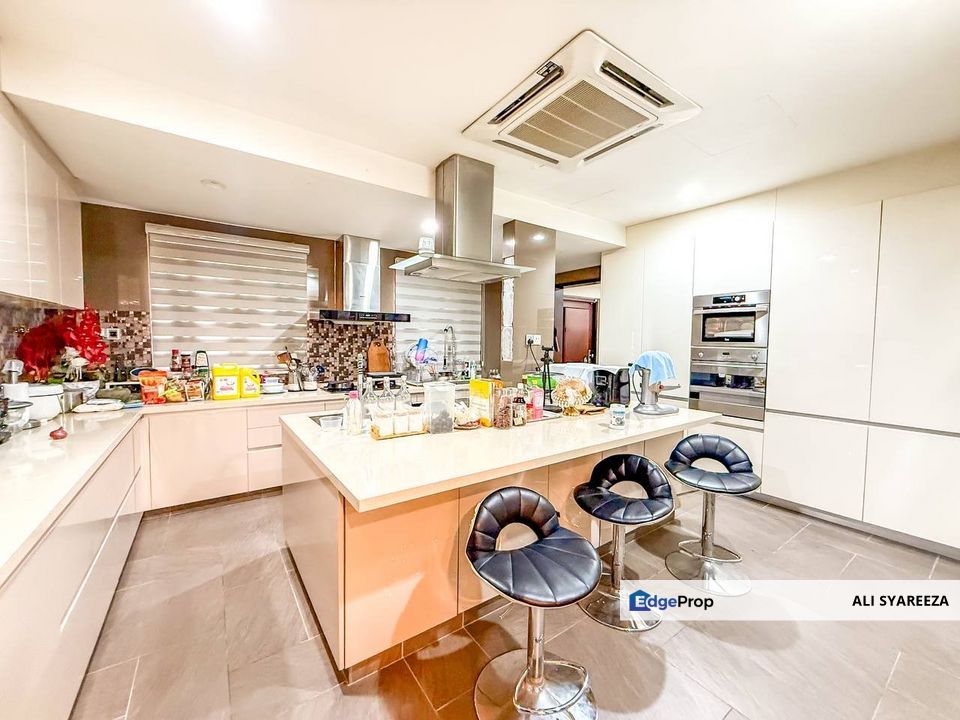 Lagenda 2 Seksyen U8 Bukit Jelutong Double Storey Superlink for sale, Selangor, Bukit Jelutong