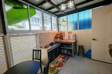 Duta Villa, Presint 14