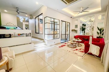 Jalan Tiang Seri U8/73B