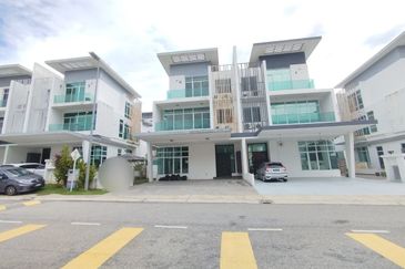 Clover Garden Residences