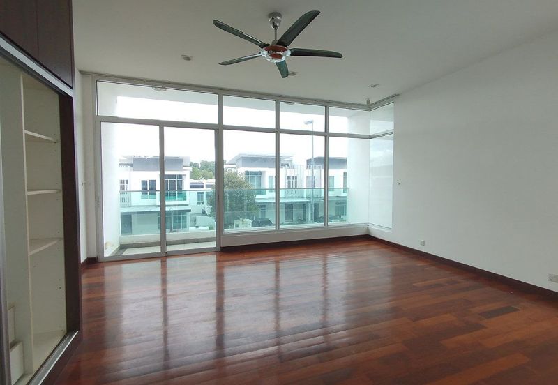 Clover Garden Residences