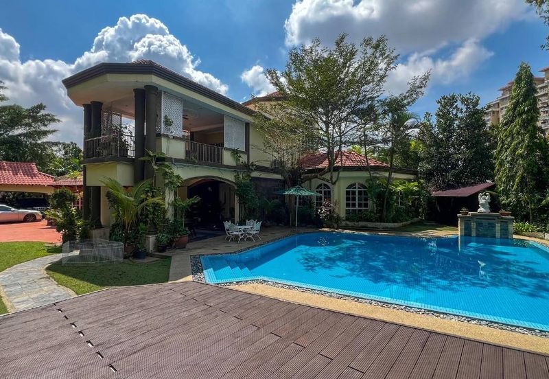 KGSAAS Golf Club, Seksyen 13