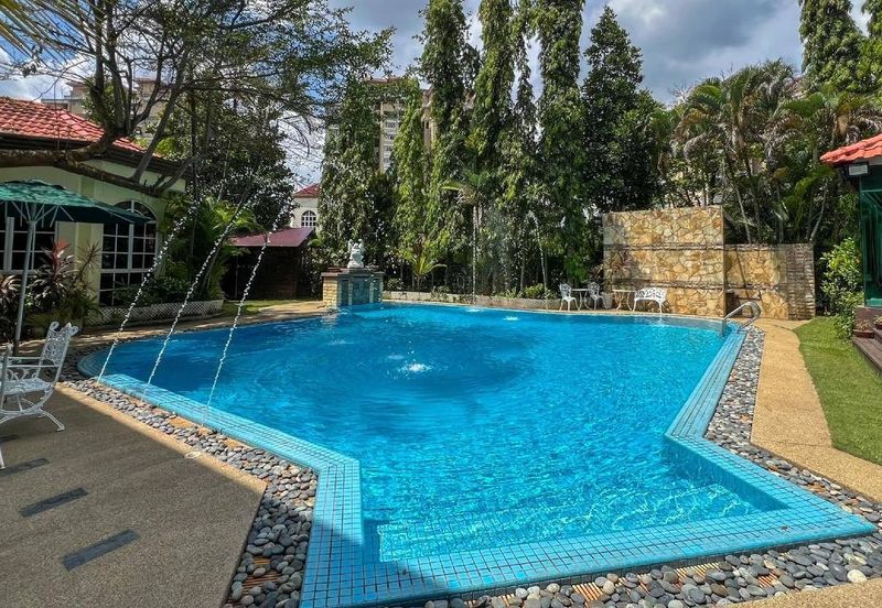 KGSAAS Golf Club, Seksyen 13