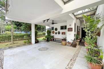 Symphony Hills Schumann