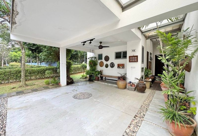 Symphony Hills Schumann