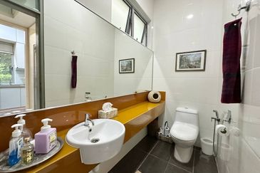 Symphony Hills Schumann