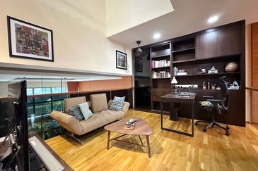 Symphony Hills Schumann