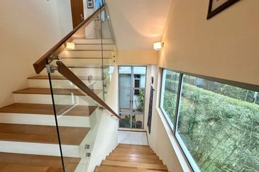 Symphony Hills Schumann