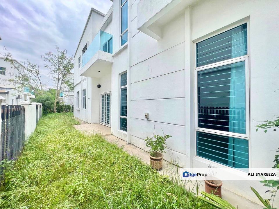 MYdiva homes Cyberjaya 2 storey semi detached for sale, Selangor, Cyberjaya