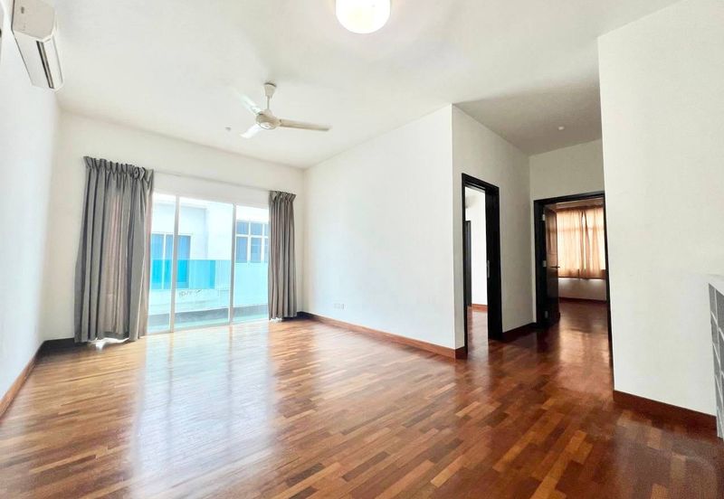 MYDiva, Perdana Lakeview East