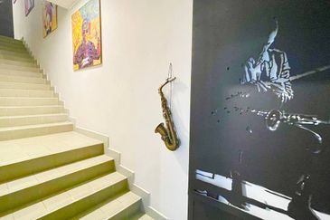 Taipan Business Centre, USJ 10