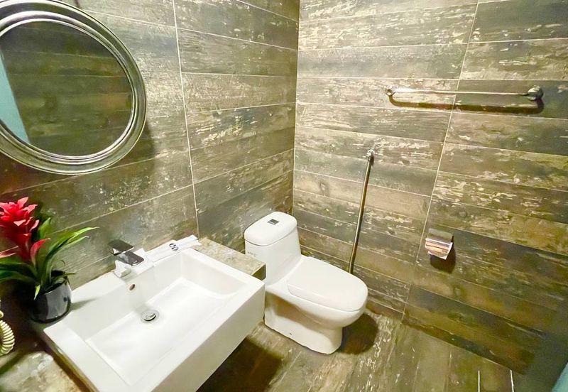 Taipan Business Centre, USJ 10