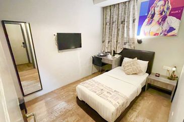 Taipan Business Centre, USJ 10