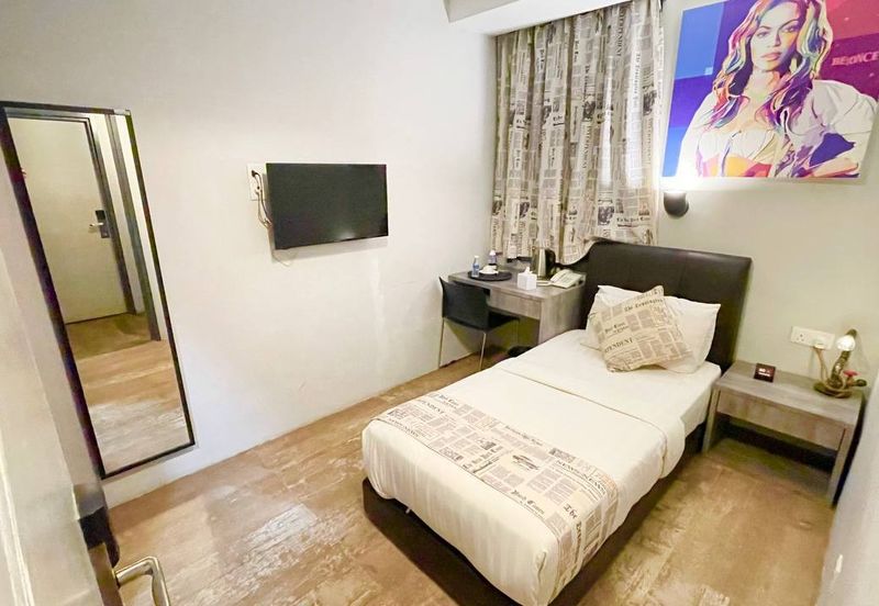 Taipan Business Centre, USJ 10