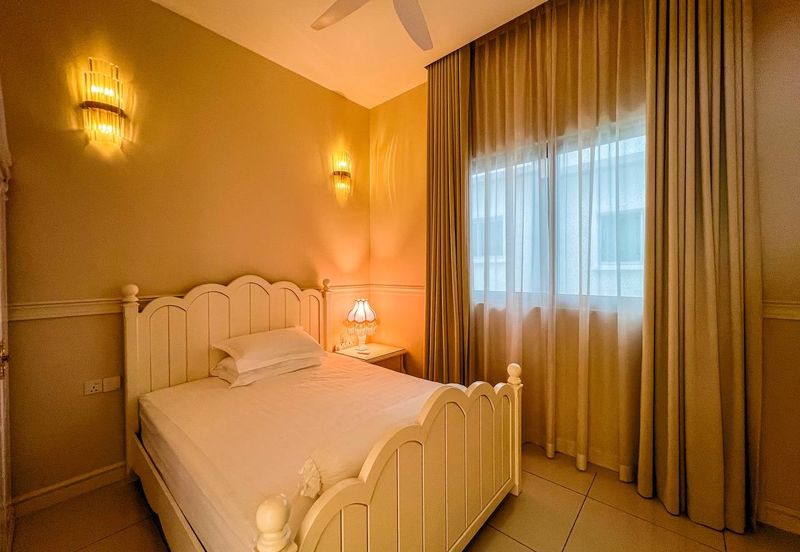 Ebonylane @ Eco Forest