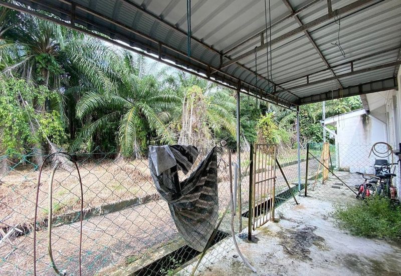 Taman Mawar Jingga, Banting Single storey terrace for sale