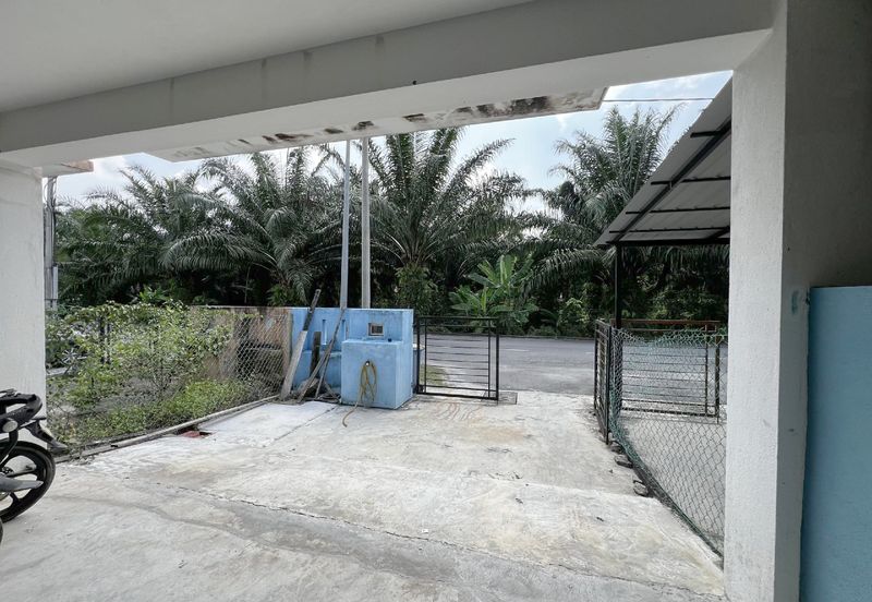 Taman Merpati, Jalan Merpati Putih