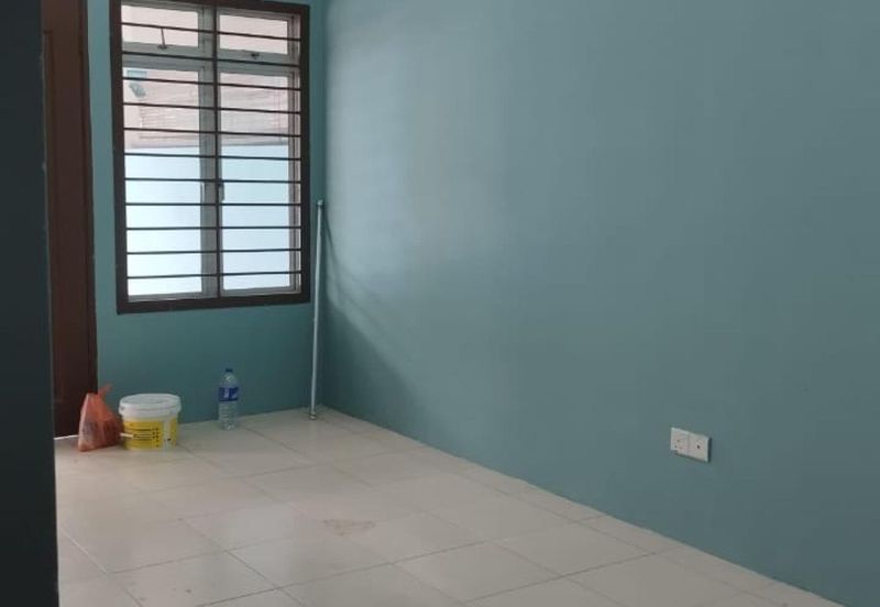 Taman Merpati, Jalan Merpati Putih