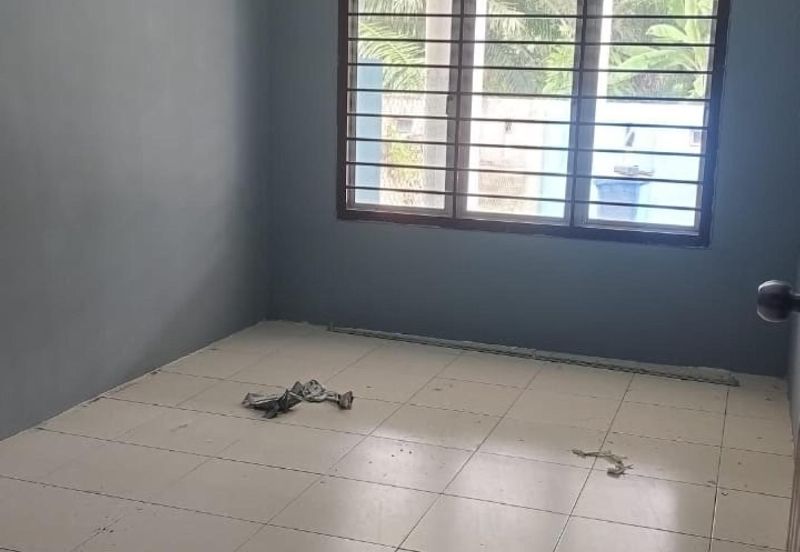 Taman Merpati, Jalan Merpati Putih