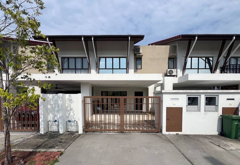 Dahlia @ Serene Heights