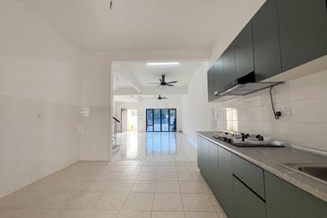 Dahlia @ Serene Heights