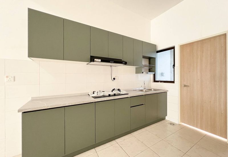 Dahlia @ Serene Heights