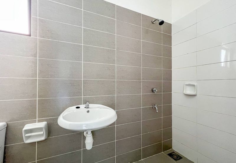 Dahlia @ Serene Heights