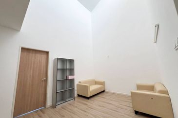 Dahlia @ Serene Heights