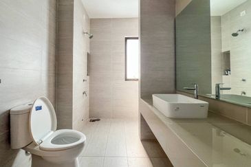 Dahlia @ Serene Heights