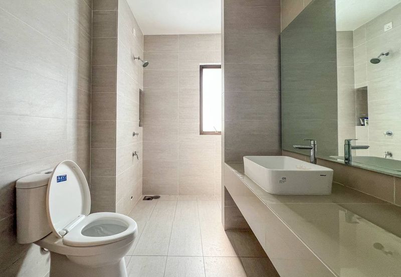 Dahlia @ Serene Heights