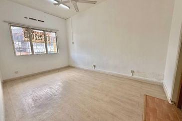 Subang Perdana Goodyear Court 10