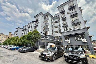 Subang Perdana Goodyear Court 10