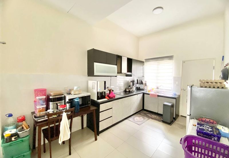 Monet Springtime @ Sunsuria City