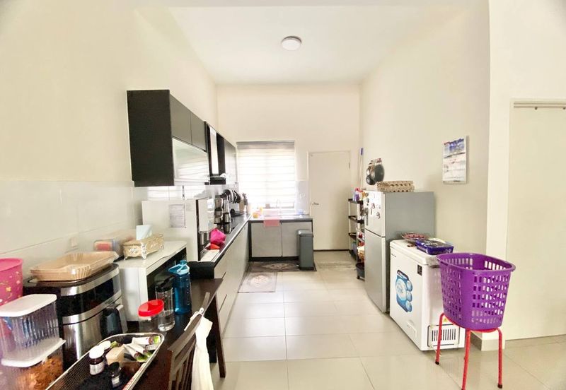 Monet Springtime @ Sunsuria City